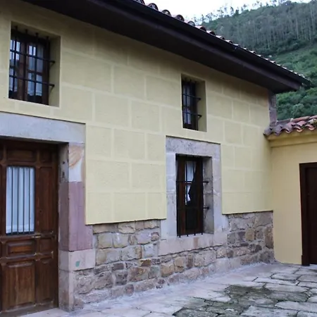 “la Casa Del Guarda” * Treceno