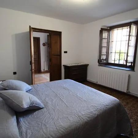 “la Casa Del Guarda” * Treceño